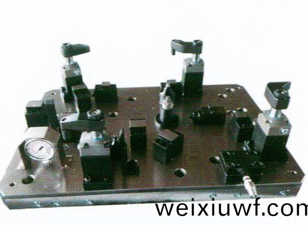 齒輪室罩蓋液壓裌(jia)具